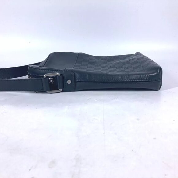 LOUIS VUITTON N23355 Damier Infini Pochette District Bag Crossbody Shoulder Bag - Picture 16 of 16